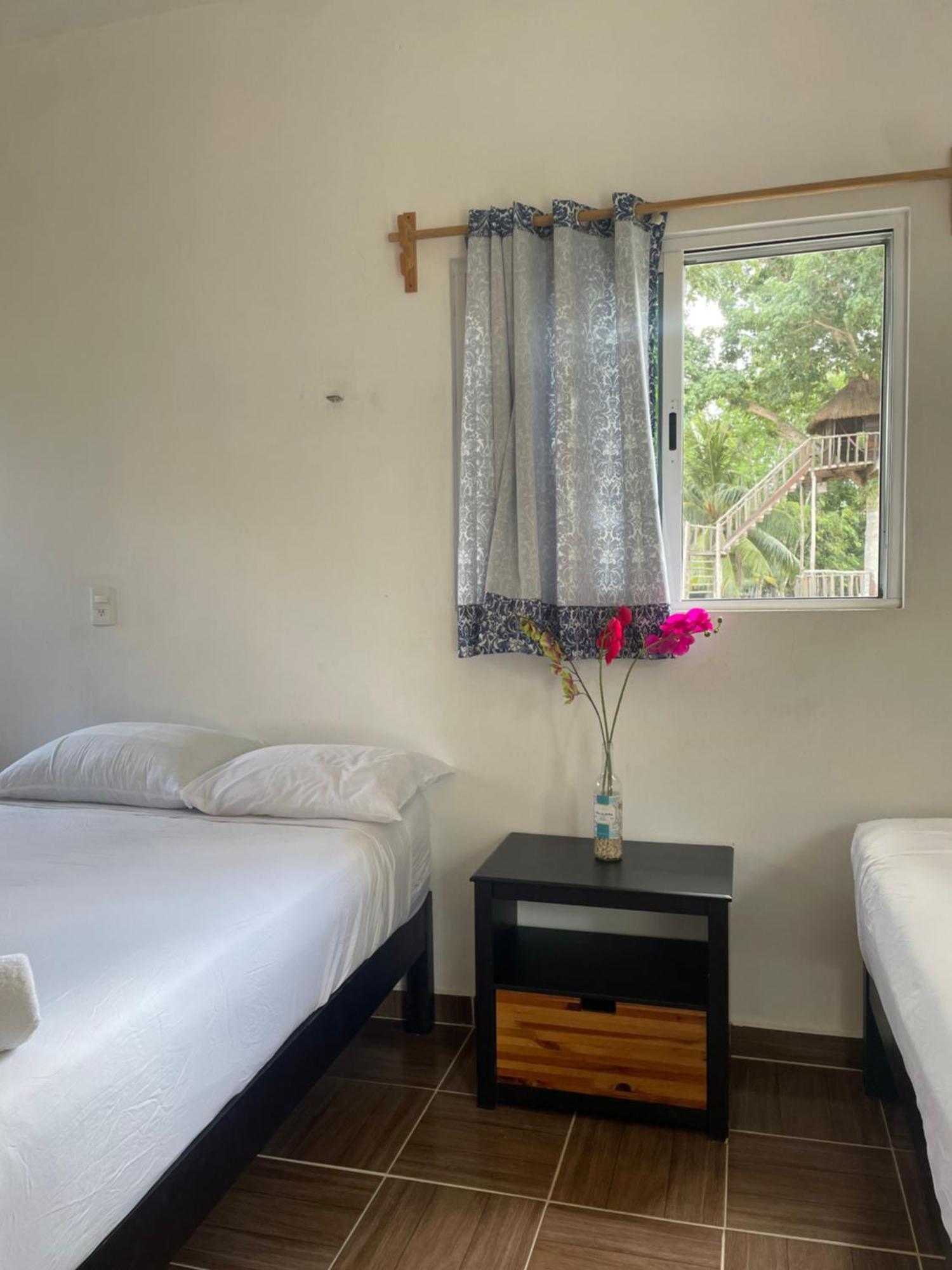 Ranch Las Chulas Hotel And Restaurant 푸에르토 모렐로스 외부 사진