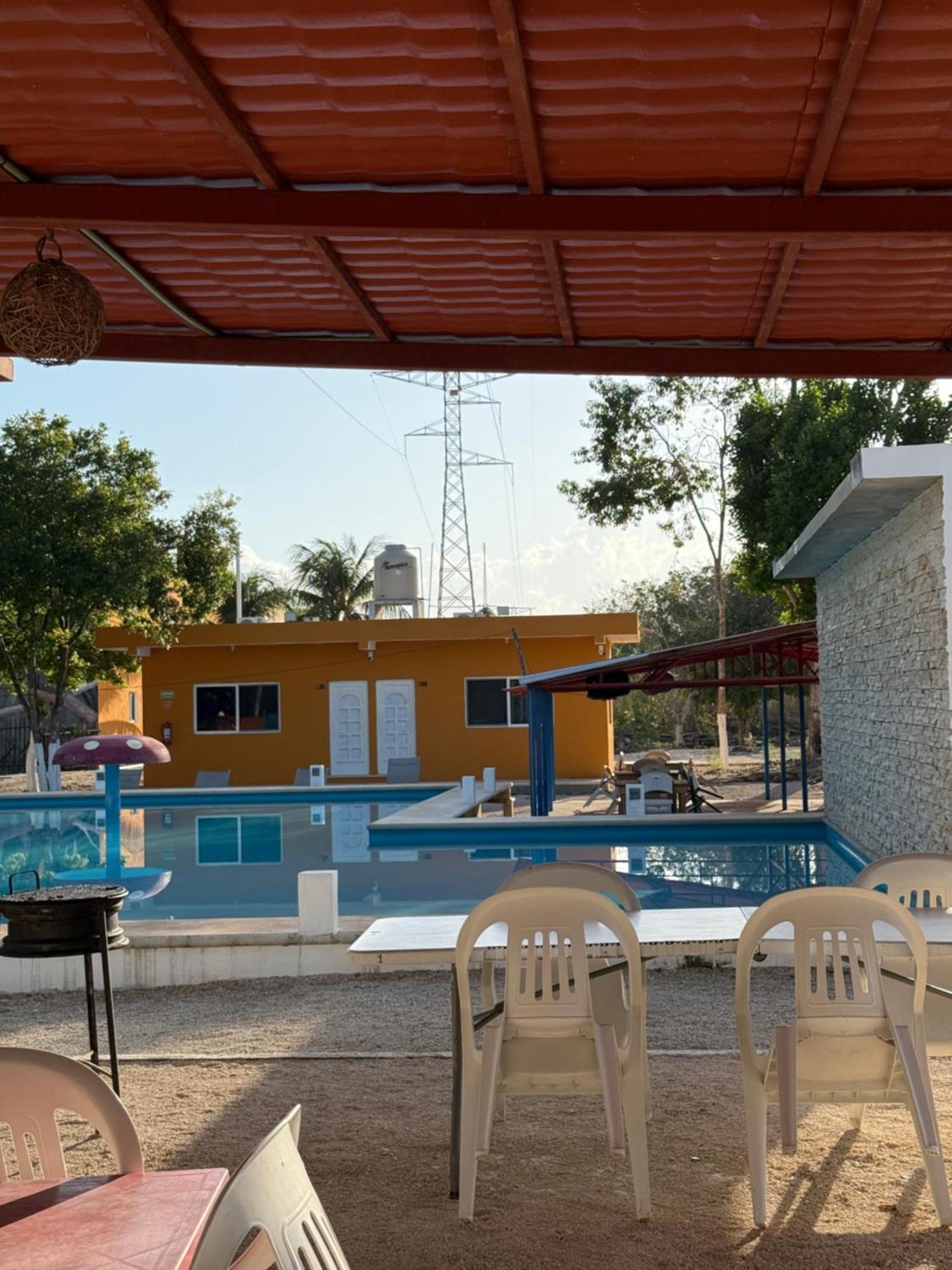 Ranch Las Chulas Hotel And Restaurant 푸에르토 모렐로스 외부 사진